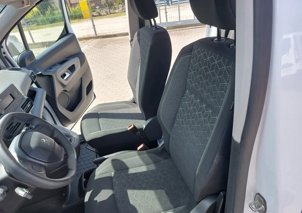 Peugeot Rifter cena 56666 przebieg: 131000, rok produkcji 2019 z Kołobrzeg małe 436